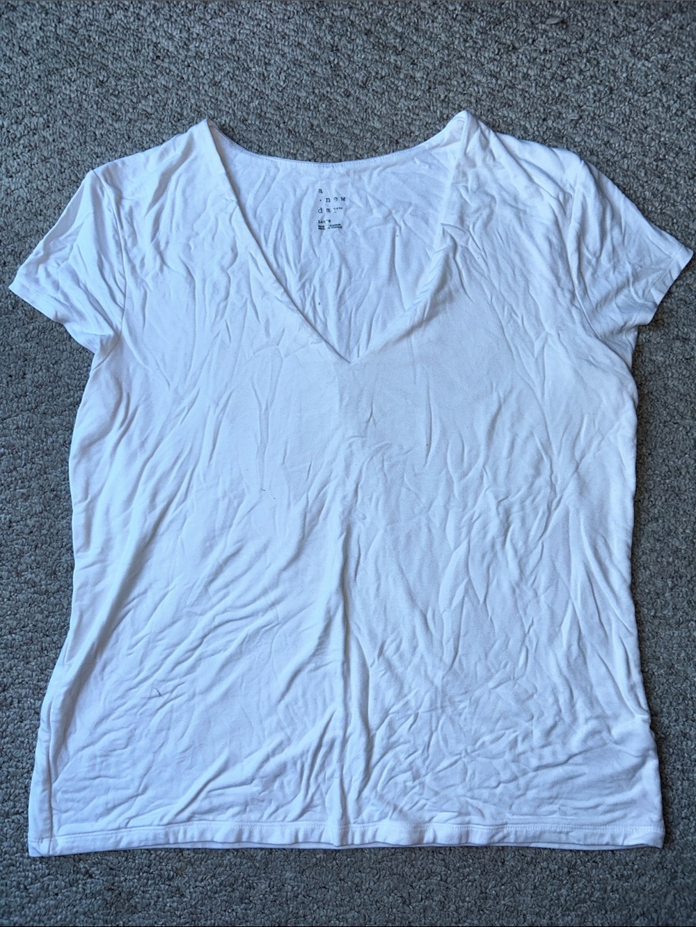 a new day White V-Neck Short Sleeve Tee